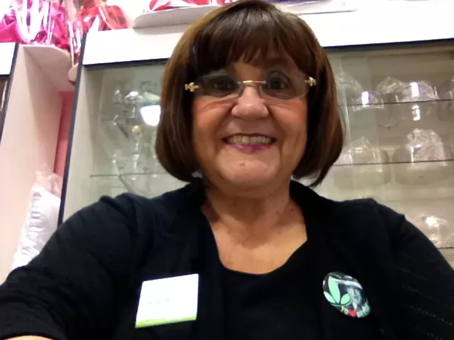 Esther Cornett, Herbalife Distributor in Los Angeles, California
