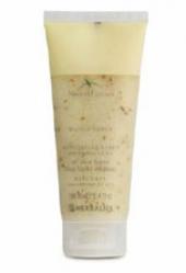 Nourifusion Facial Scrub